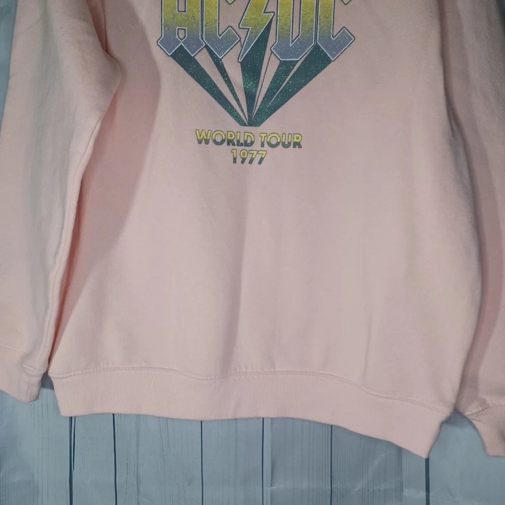 Vinyl Icons AC/DC baby pink sweatshirt - Picture 6 of 10